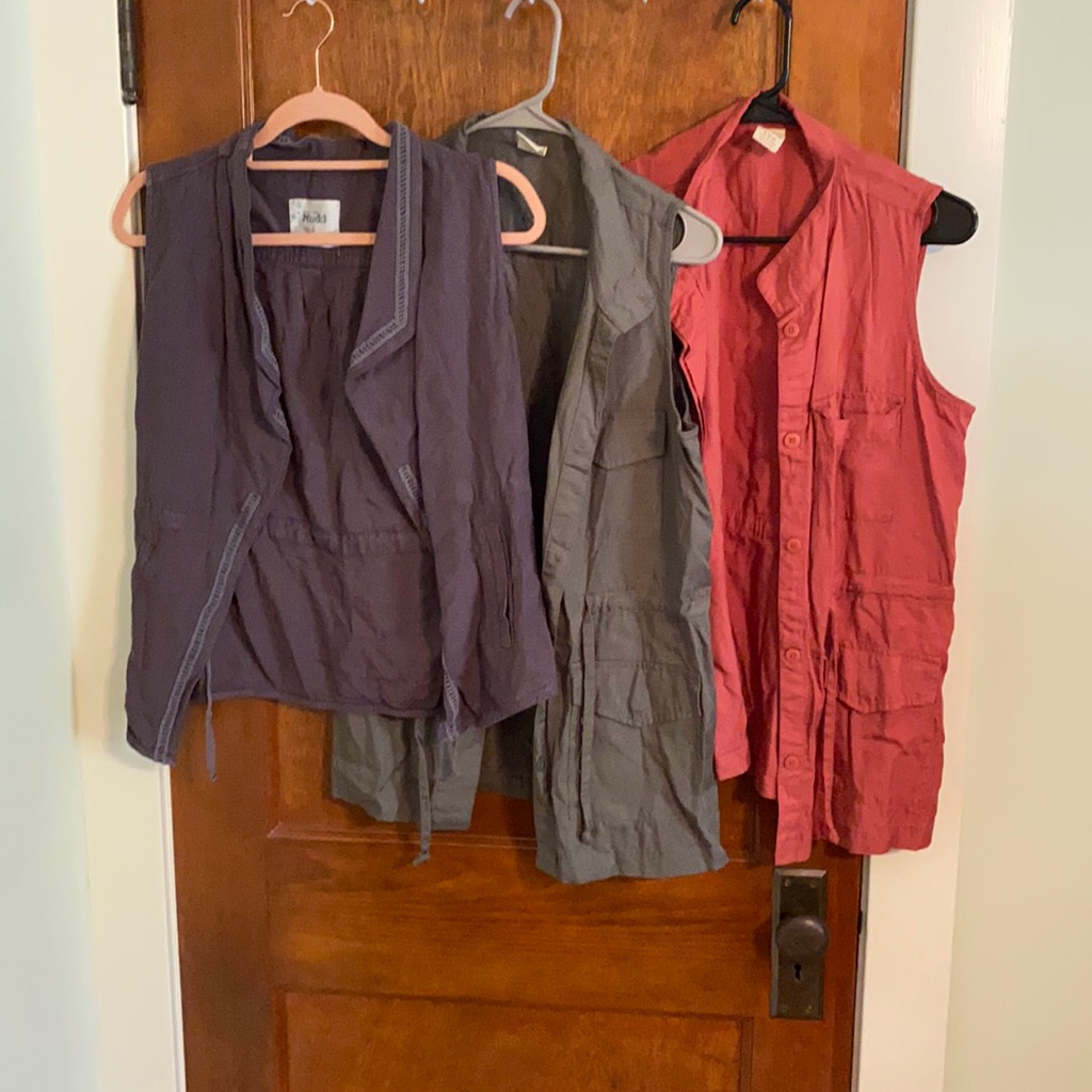 3 Vests